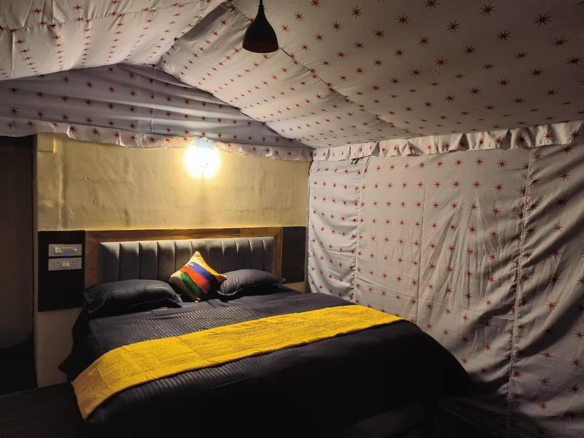 Riverside Glamping By Stayapart X Elephant Brook Bijni Exteriér fotografie