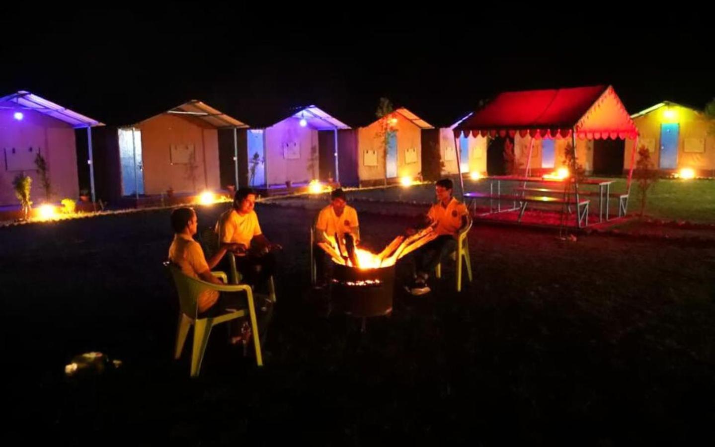 Riverside Glamping By Stayapart X Elephant Brook Bijni Exteriér fotografie